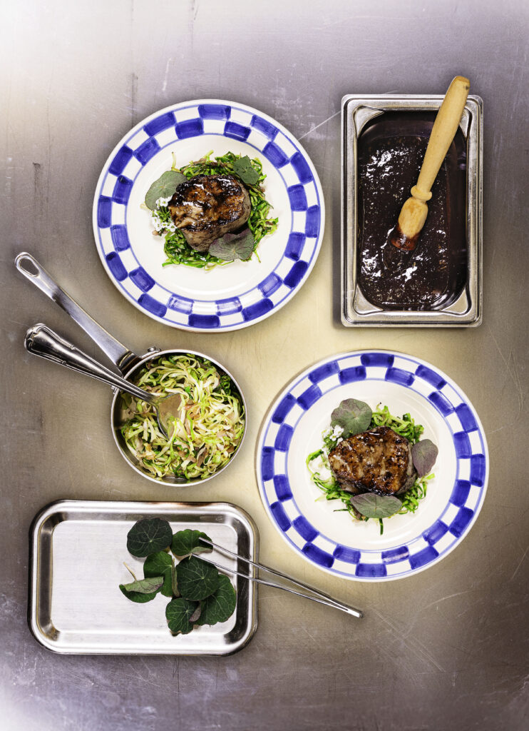 Glace med Garum Mjölk och blåbär
